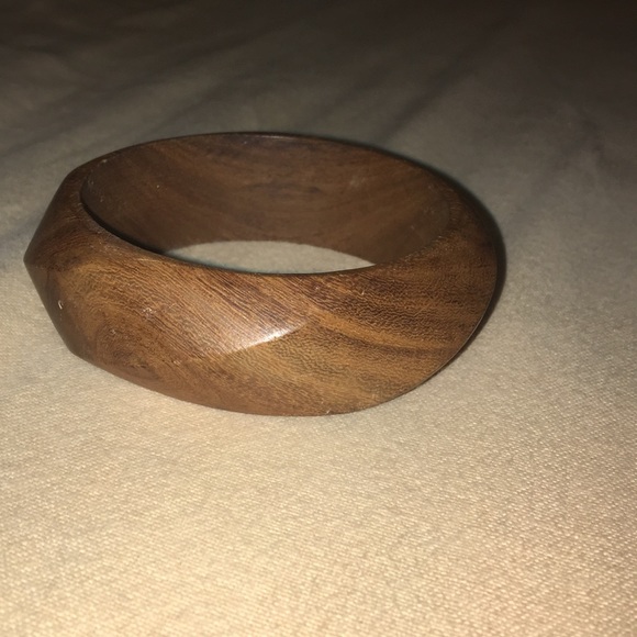 Fair Trade Wooden Bracelet - Picture 5 of 6